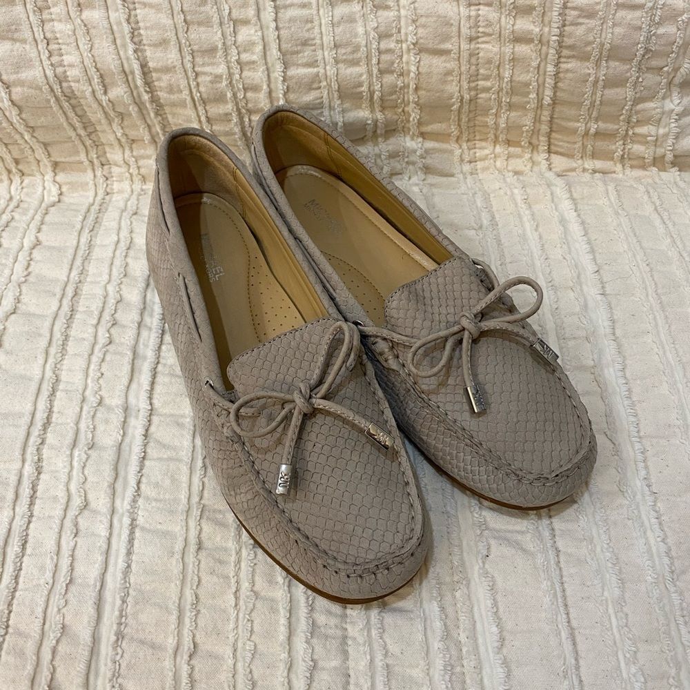 Michael Kors Sutton Moccasin Flat Women Size 7.5